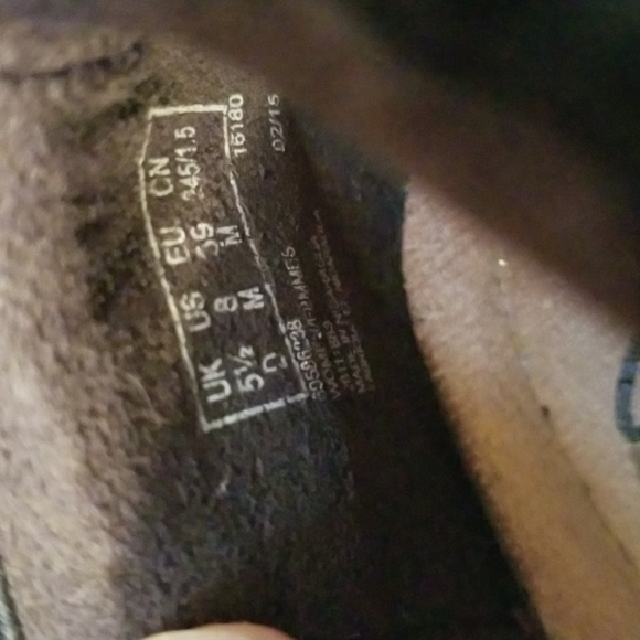 Clark's "Cushion Soft" slip-on shoes. - Picture 8 of 9